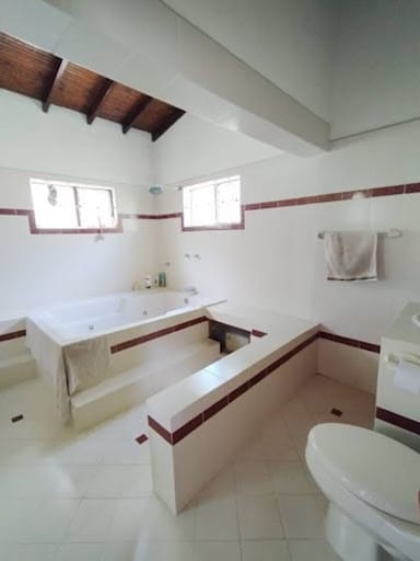 Finca en arriendo en El Salado, Envigado, 1360 m² · foto 5 de 24