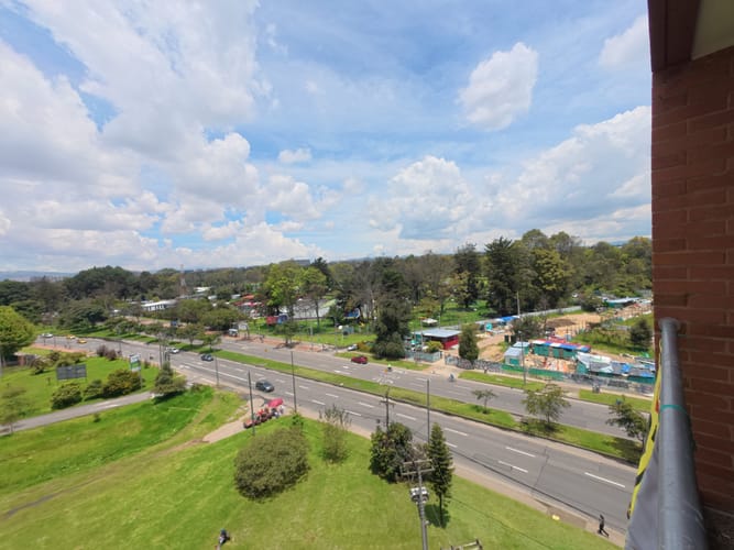 Apartamento de 2 alcobas en venta en Popular Modelo, Bogotá, 87 m² · foto 3 de 23