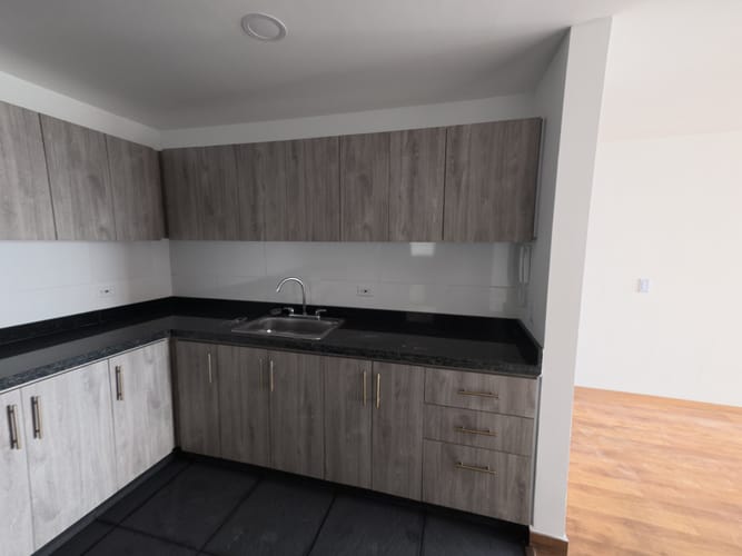 Apartamento de 2 alcobas en venta en Popular Modelo, Bogotá, 87 m² · foto 6 de 23