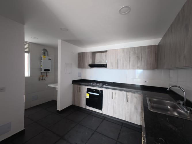 Apartamento de 2 alcobas en venta en Popular Modelo, Bogotá, 87 m² · foto 7 de 23