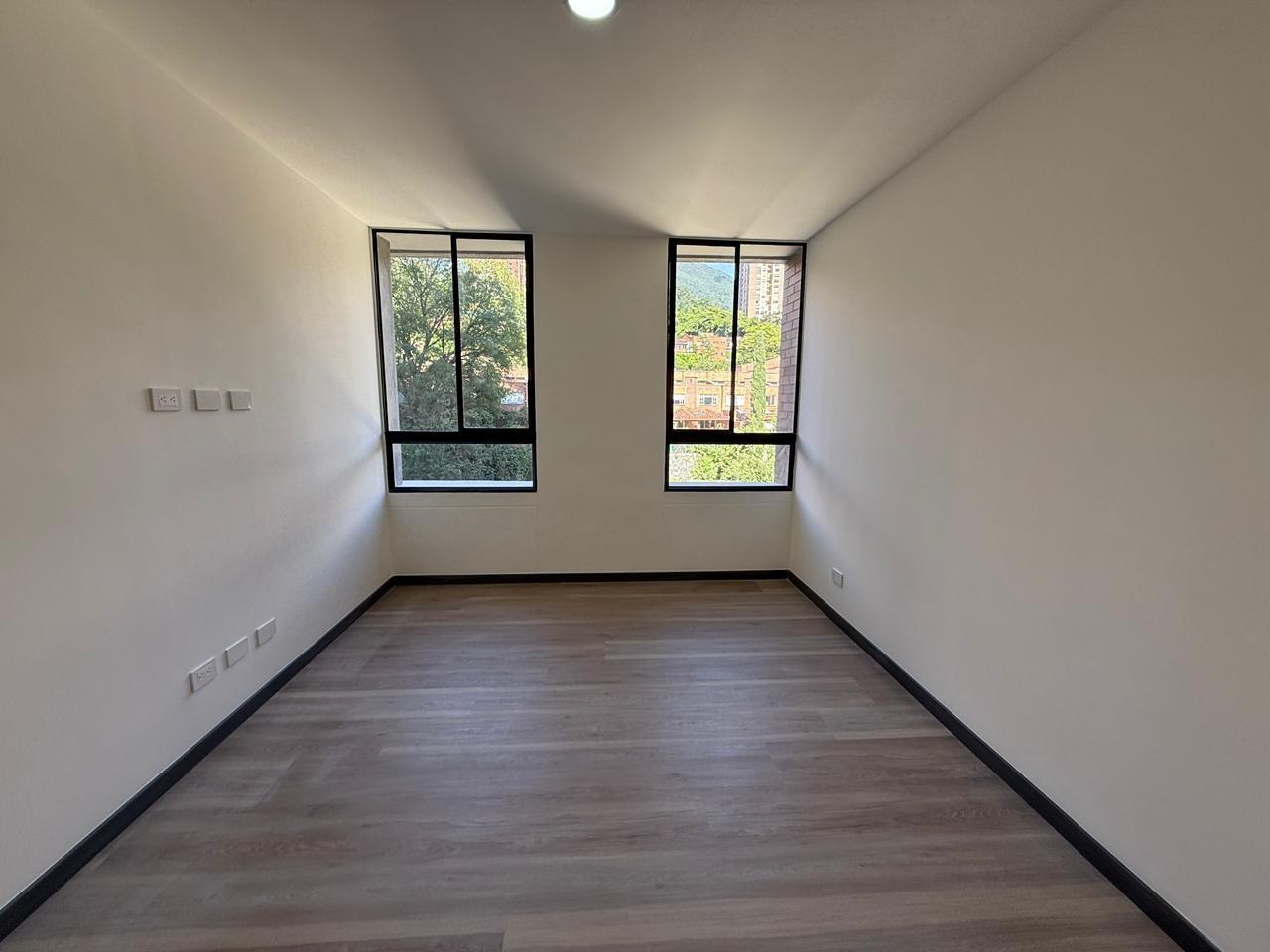 Apartamento en venta en Escobero, Envigado · foto 2 de 11