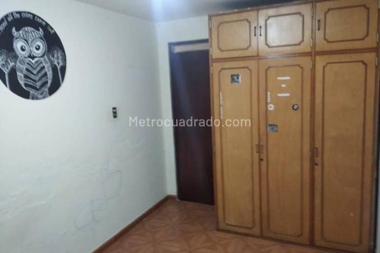 Casa de 4 alcobas en venta en Gustavo Restrepo, Bogotá, 397 m² · foto 3 de 20