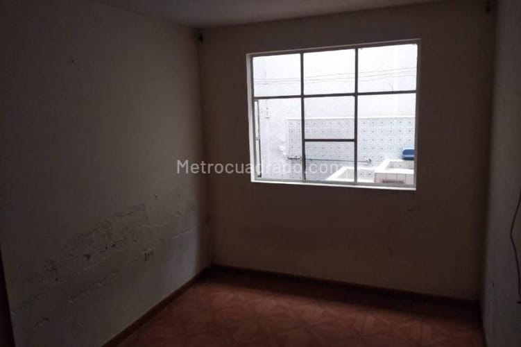 Casa de 4 alcobas en venta en Gustavo Restrepo, Bogotá, 397 m² · foto 4 de 20