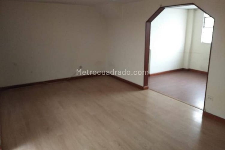 Casa de 4 alcobas en venta en Gustavo Restrepo, Bogotá, 397 m² · foto 8 de 20