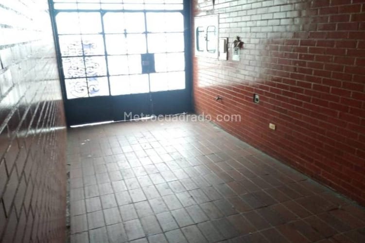 Casa de 4 alcobas en venta en Gustavo Restrepo, Bogotá, 397 m² · foto 9 de 20