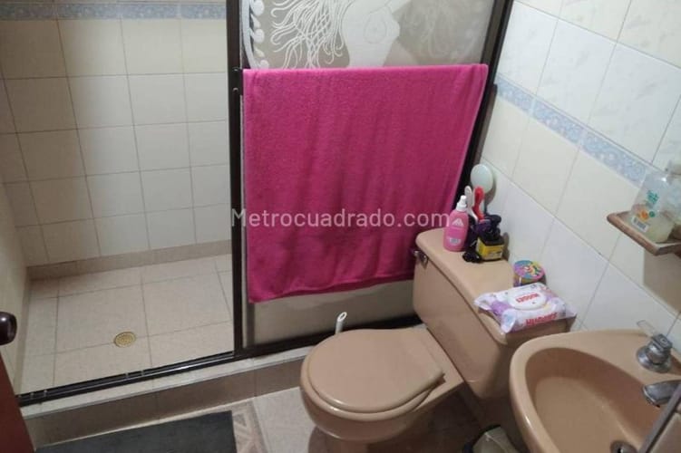 Casa de 4 alcobas en venta en Gustavo Restrepo, Bogotá, 397 m² · foto 16 de 20