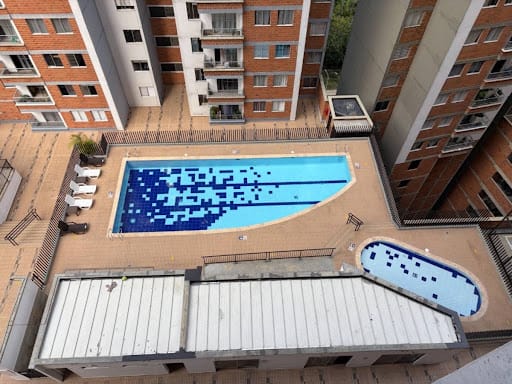 Apartamento de 3 alcobas en arriendo en Loma De San Jose, Sabaneta, 54 m² · foto 11 de 12
