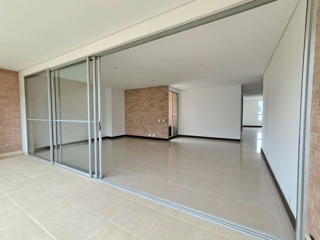 Apartamento en venta en El Poblado, Medellín · foto 17 de 24