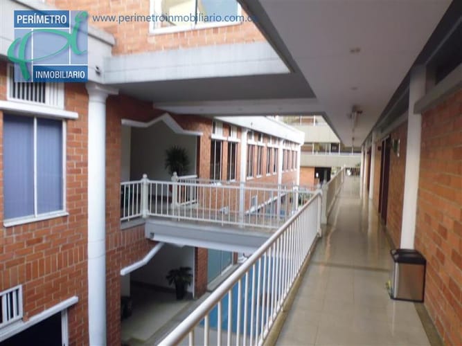 Oficina en arriendo en Milla De Oro, Medellín, 25 m² · foto 7 de 14