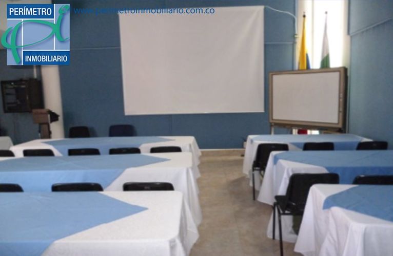 Oficina en arriendo en Milla De Oro, Medellín, 25 m² · foto 10 de 14