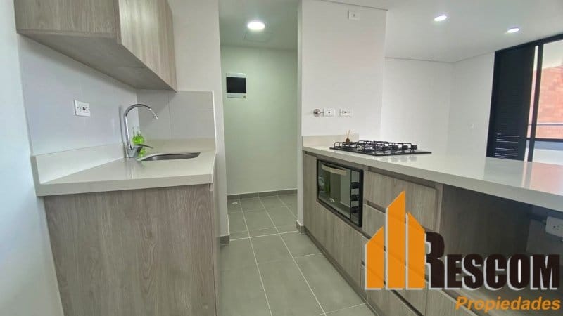 Apartamento de 3 alcobas en venta en Rionegro, 85 m² · foto 3 de 13