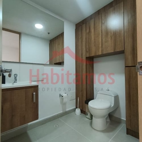 Oficina en arriendo en Naranjal, Medellín, 75 m² · foto 8 de 8