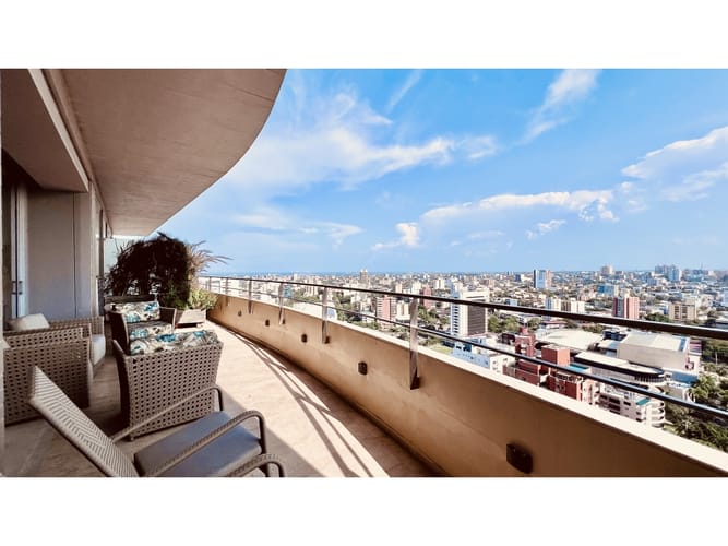 Apartamento de 3 alcobas en venta en El Country, Barranquilla, 250 m² · foto 2 de 24