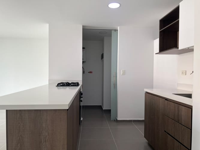 Apartamento de 2 alcobas en arriendo en La Inmaculada, Envigado, 89 m² · foto 5 de 17