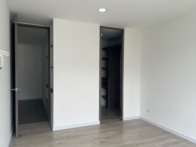 Apartamento de 2 alcobas en arriendo en La Inmaculada, Envigado, 89 m² · foto 12 de 17