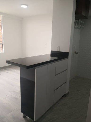 Apartamento en arriendo en Castilla, Bogotá · foto 2 de 9