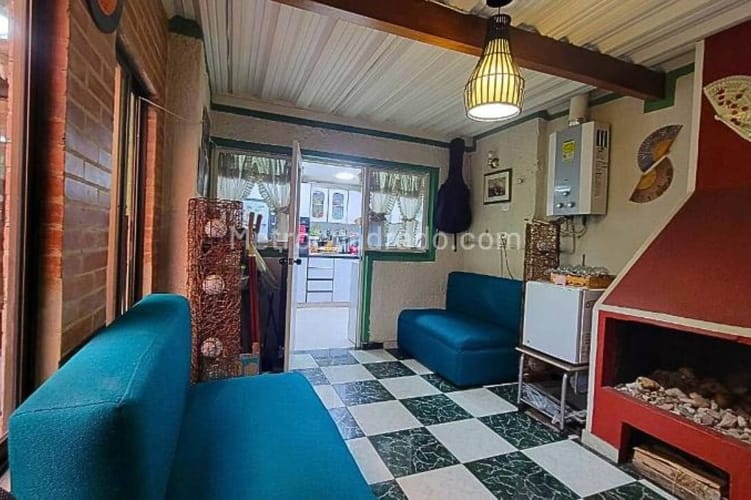 Casa de 5 alcobas en venta en Bavaria, Bogotá, 240 m² · foto 10 de 16