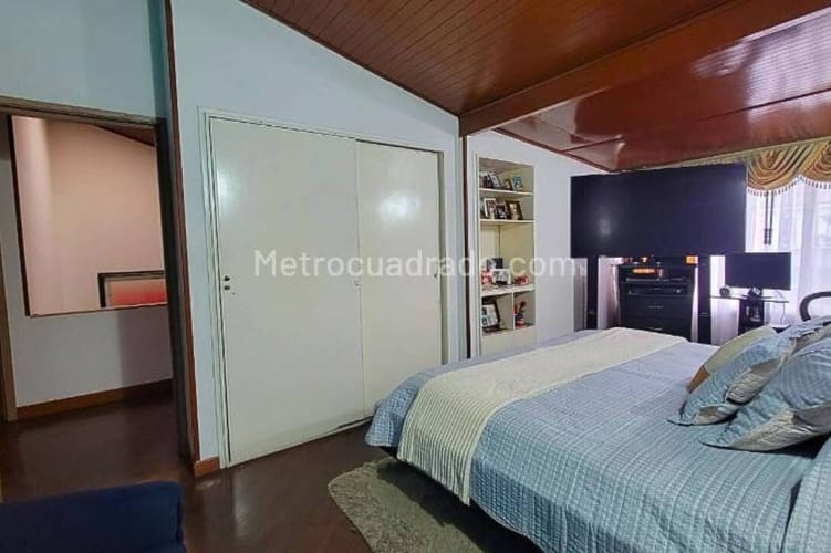 Casa de 5 alcobas en venta en Bavaria, Bogotá, 240 m² · foto 15 de 16