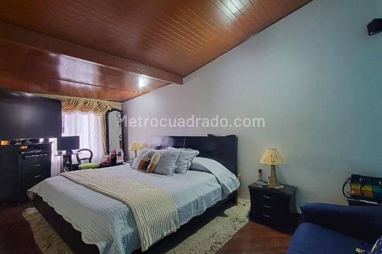 Casa de 5 alcobas en venta en Bavaria, Bogotá, 240 m² · foto 16 de 16