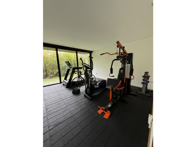 Casa de 4 alcobas en venta en Cabeceras De Llanogrande, Rionegro, 700 m² · foto 6 de 23
