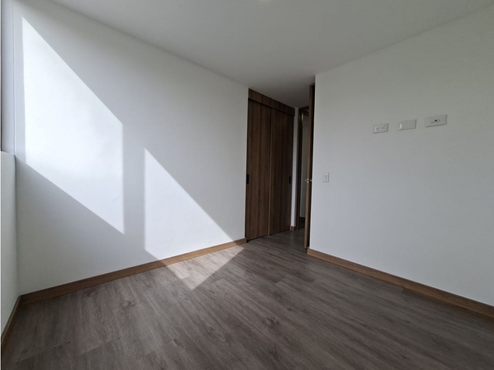 Apartamento en venta en Zona Centro, Envigado · foto 6 de 15