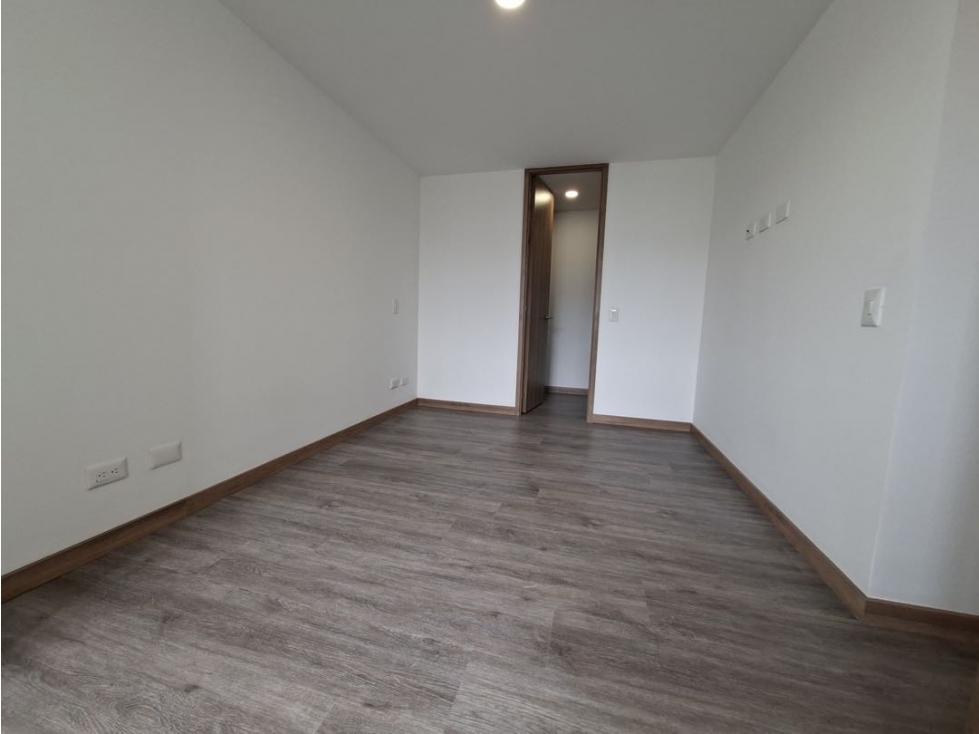 Apartamento en venta en Zona Centro, Envigado · foto 7 de 15
