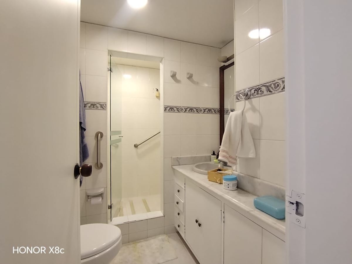 Apartamento en venta en Chicó Alto, Bogotá · foto 17 de 22