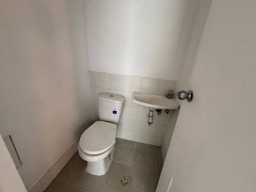 Local en arriendo en Prado, Medellín, 82 m² · foto 7 de 7