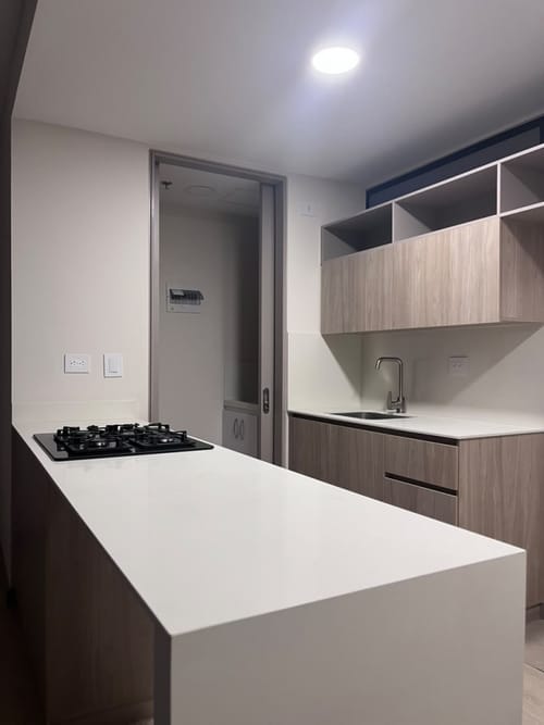Apartamento de 1 alcoba en arriendo en Patio Bonito, Medellín, 54 m² · foto 3 de 13