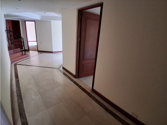 Apartamento de 4 alcobas en venta en Ciudadela Real, Bogotá, 283 m² · foto 4 de 24