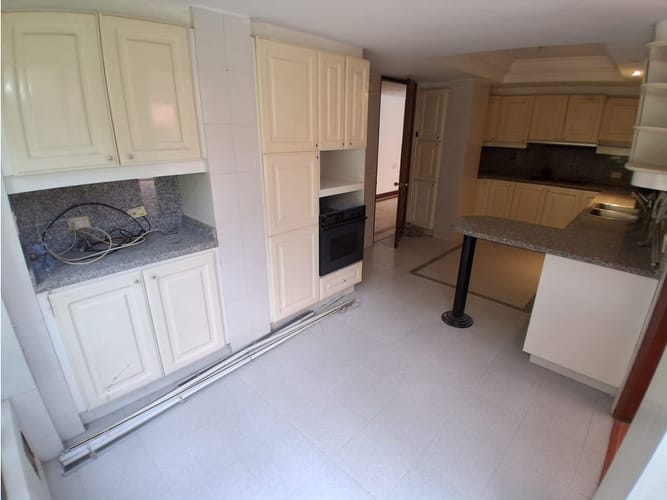 Apartamento de 4 alcobas en venta en Ciudadela Real, Bogotá, 283 m² · foto 5 de 24