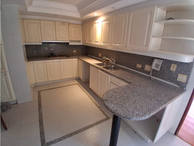 Apartamento de 4 alcobas en venta en Ciudadela Real, Bogotá, 283 m² · foto 9 de 24