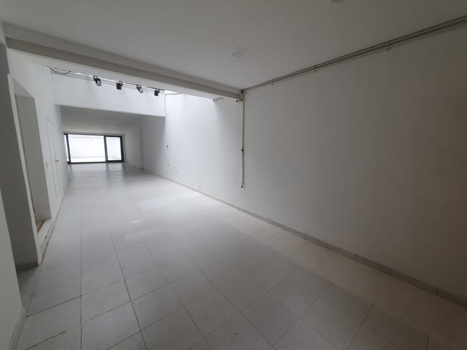 Casa de 8 alcobas en venta en Chicó Reservado, Bogotá, 462 m² · foto 3 de 24