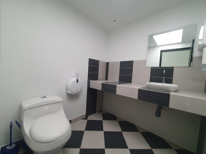 Casa de 8 alcobas en venta en Chicó Reservado, Bogotá, 462 m² · foto 22 de 24