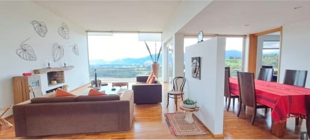 Casa de 4 alcobas en venta en Centro, Sopó, 390 m² · foto 6 de 16