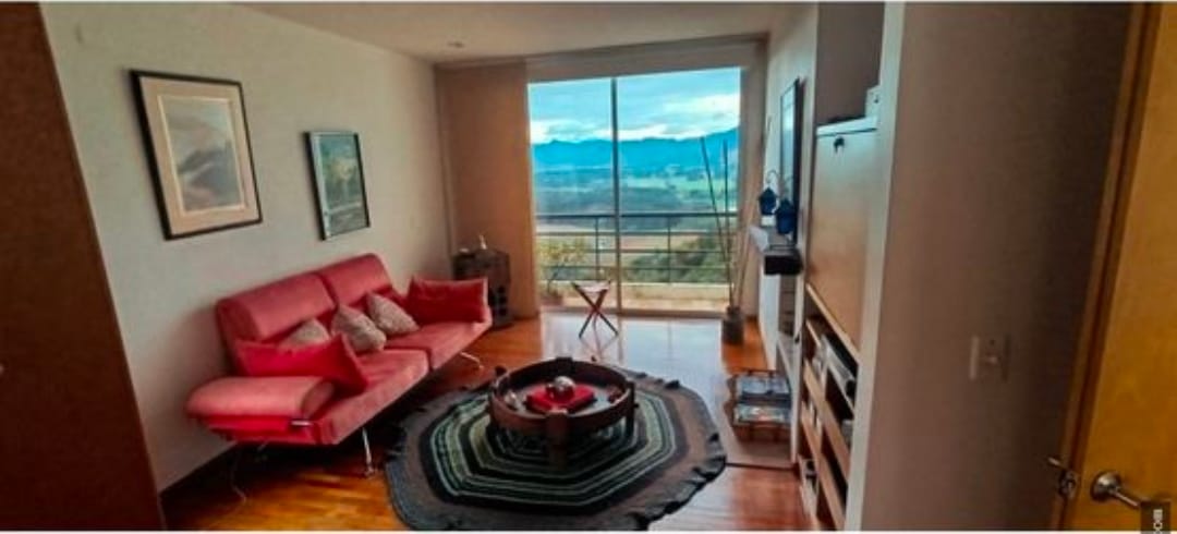 Casa de 4 alcobas en venta en Centro, Sopó, 390 m² · foto 7 de 16