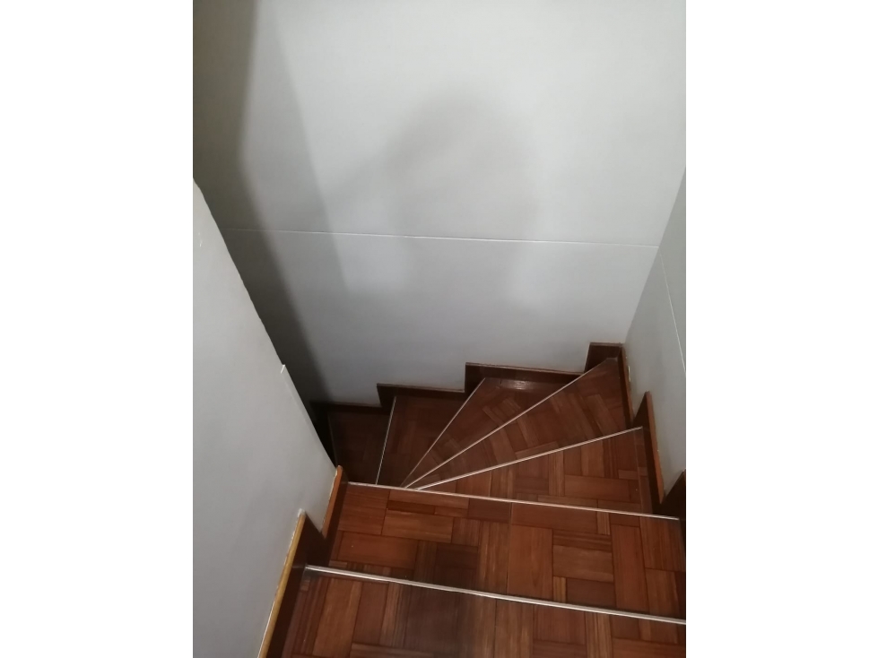 Casa en venta en Castilla, Bogotá · foto 3 de 16