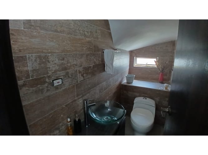 Casa de 5 alcobas en venta en Sietetrojes, Funza, 280 m² · foto 10 de 24