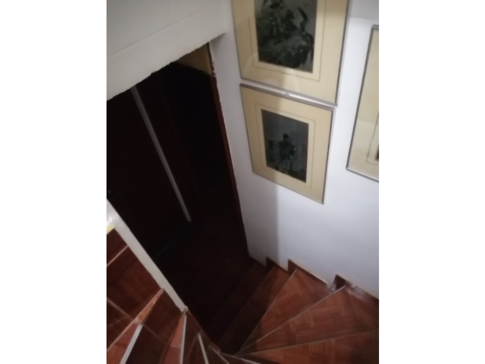 Casa en venta en Castilla, Bogotá · foto 9 de 16