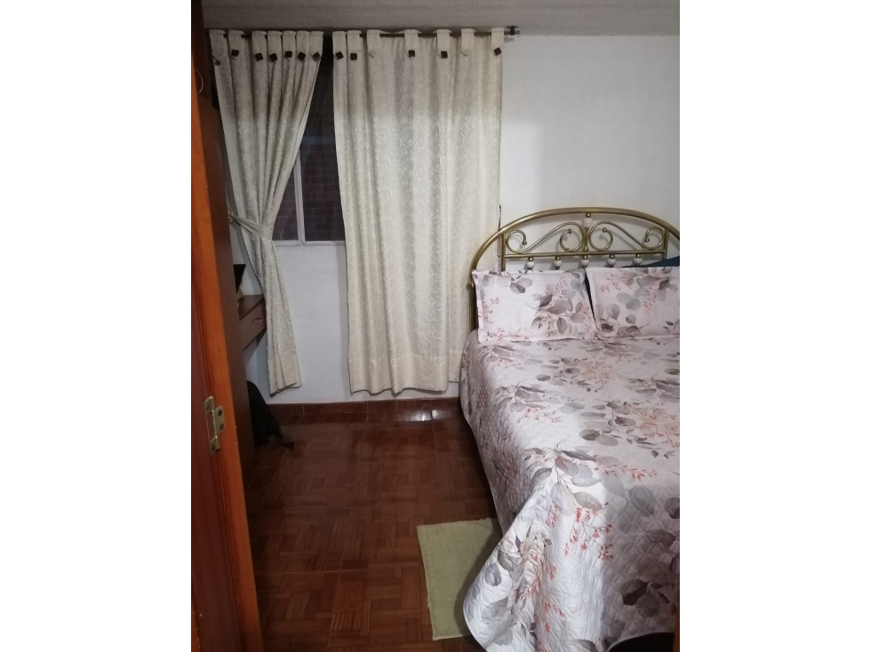 Casa en venta en Castilla, Bogotá · foto 13 de 16
