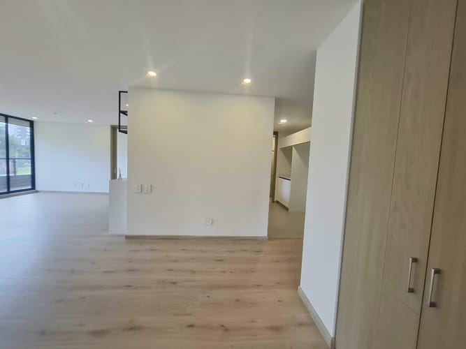 Apartamento de 3 alcobas en arriendo en El Salitre, Bogotá, 177 m² · foto 4 de 24