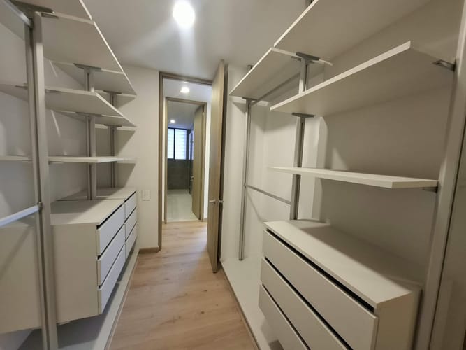 Apartamento de 3 alcobas en arriendo en El Salitre, Bogotá, 177 m² · foto 16 de 24