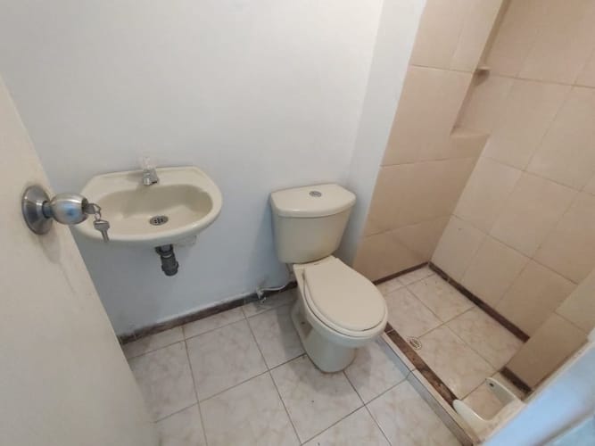 Local en arriendo en Sevilla, Medellín, 20 m² · foto 4 de 6