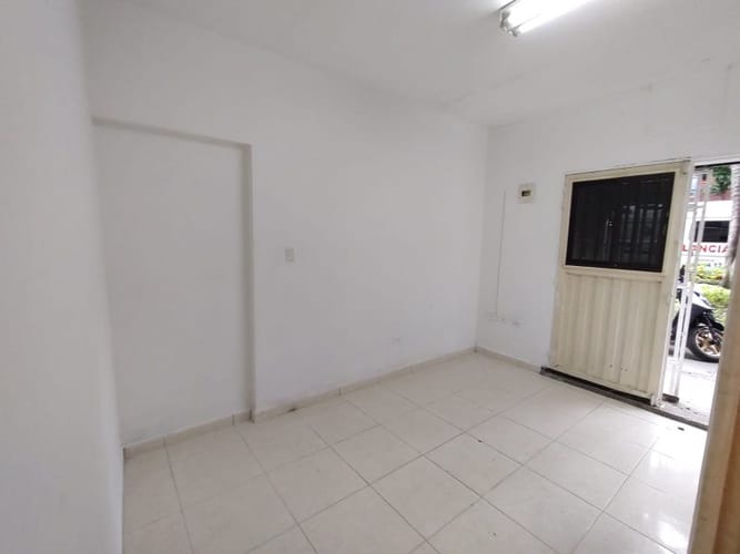 Local en arriendo en Sevilla, Medellín, 20 m² · foto 6 de 6