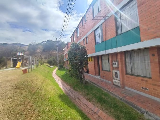 Casa en venta en Las Quintas Del Sur, Bogotá · foto 7 de 12