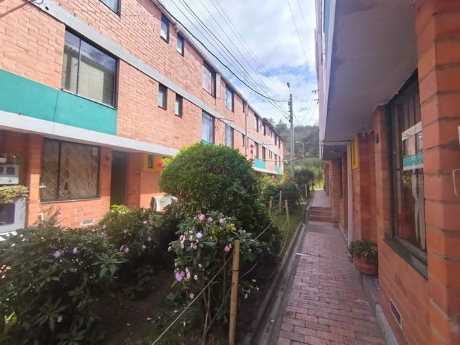 Casa en venta en Las Quintas Del Sur, Bogotá · foto 3 de 12