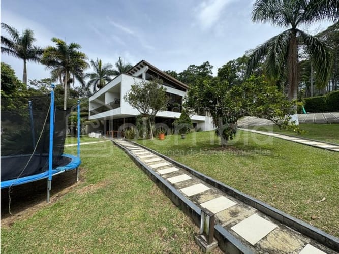 Finca en venta en Monta�Ita, Copacabana, 600 m² · foto 9 de 24