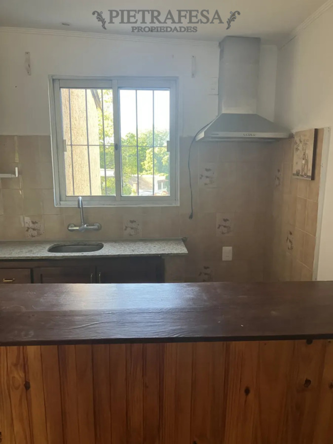 Apartamento en alquiler, 3 dormitorios, 1 baño, terraza, cochera. Carrasco Norte. · Foto 4