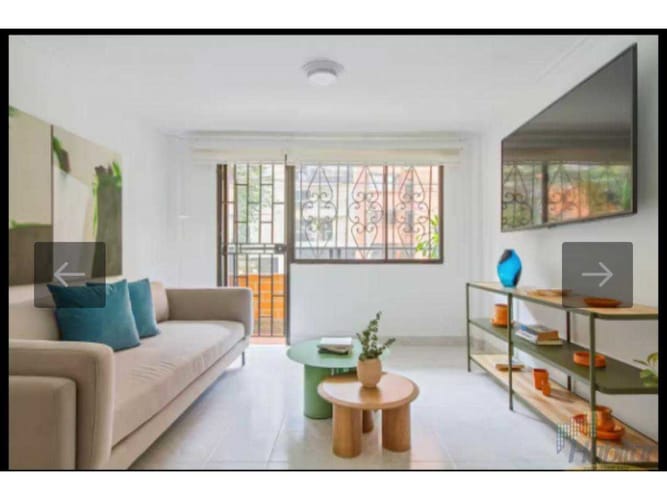 Apartaestudio en venta en Laureles, Medellín, 151 m² · foto 3 de 21