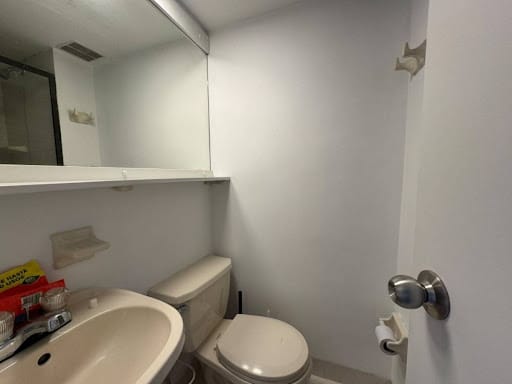 Apartamento de 2 alcobas en arriendo en Loma Del Campestre, Medellín, 87 m² · foto 9 de 14